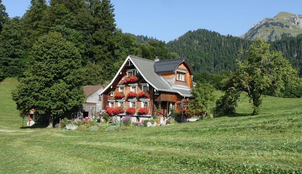 Blumentradition wird von Generation zu Generation weitergegeben Blumentradition wird von Generation zu Generation weitergegeben