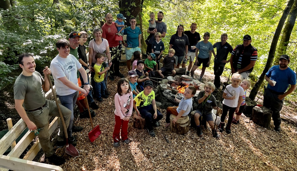 Waldplatz der Kindergärten erstrahlt in neuem Glanz Waldplatz der Kindergärten erstrahlt in neuem Glanz