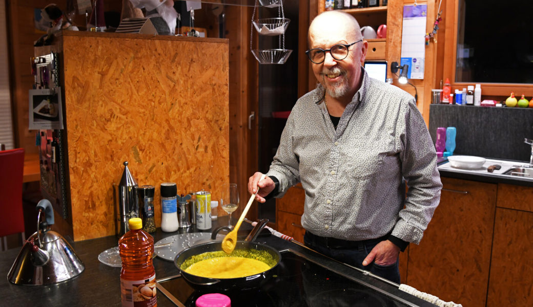  Das Kochen ist ein grosses Hobby von Peter Merz-Wieser. Bilder: Corinne Hanselmann