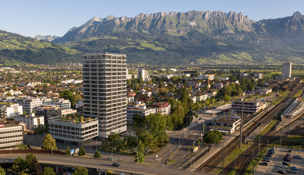 Die Entwicklerin, die Immobiliendienstleisterin HRS Real Estate AG, hatte das Baugesuch mit den nötigen Unterlagen bereits im August 2021 eingereicht.