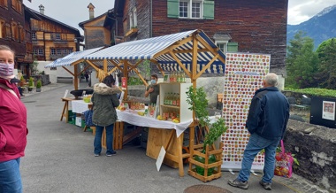 Am Sonntag ist Setzlings- und Spezialitätenmarkt beim Schlangenhaus im Städtli