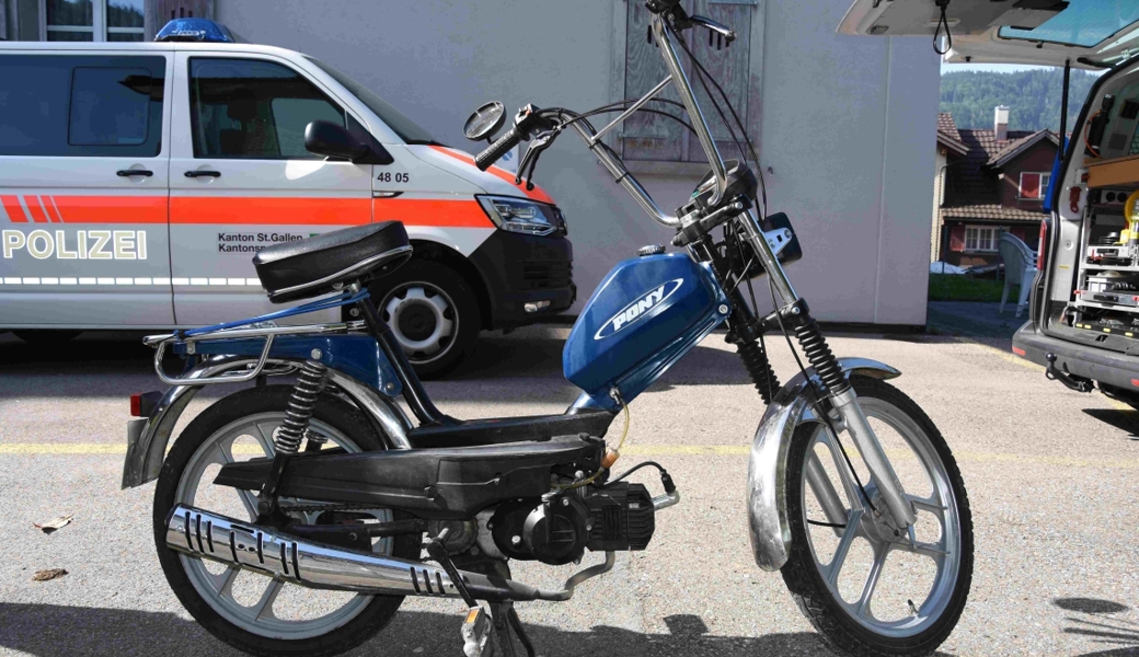 Das ewige Duell: Töfflifahrer fährt der Polizei davon