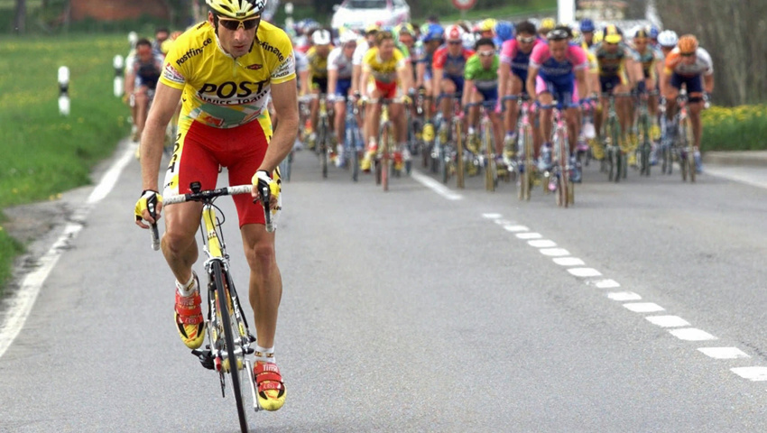 Rolf Järmann in der Offensive: Hier 1999 während der Tour de Romandie, heute wenn es darum geht, den Wohnmobilisten eine Stimme zu geben und für mehr Stellplätze zu sorgen.