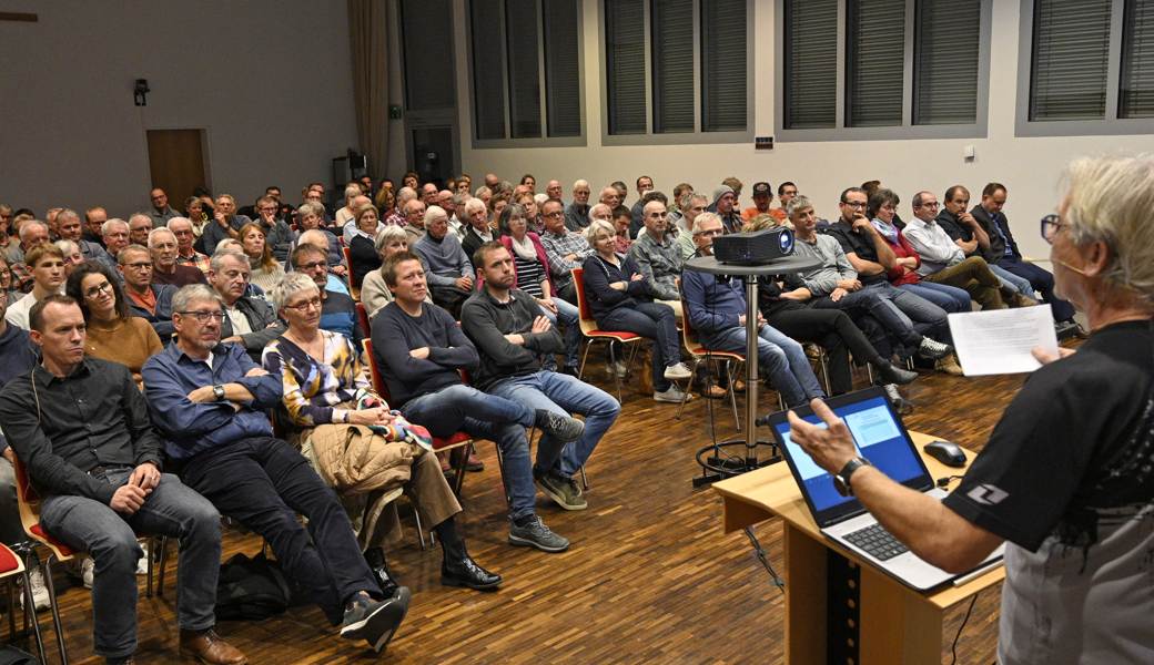 Jetzt mit dem Bau der Turnhallen zügig vorwärtsmachen