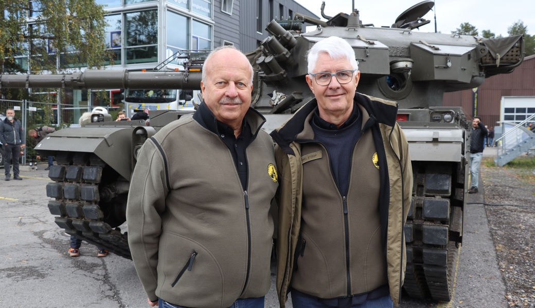 Vizepräsident Jürg Seewer (links) und Daniel Stoop, Präsident des Centurion-Vereins Schweiz. 