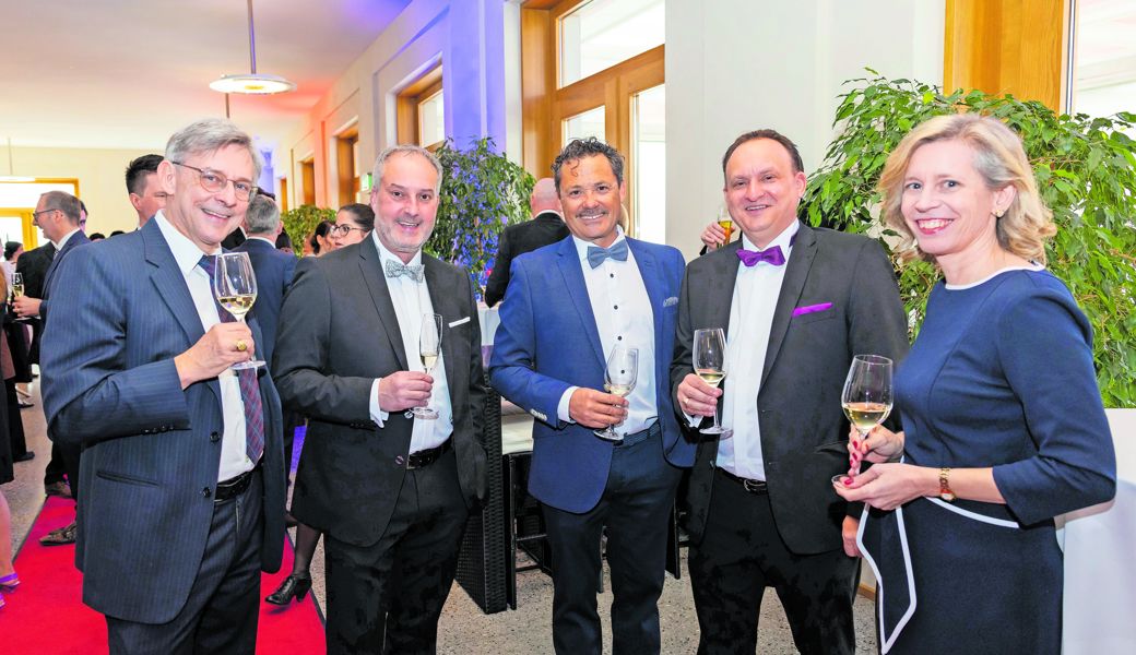 Vor dem Start des grossen Galaanlasses herrschte gute Stimmung beim Apéro.