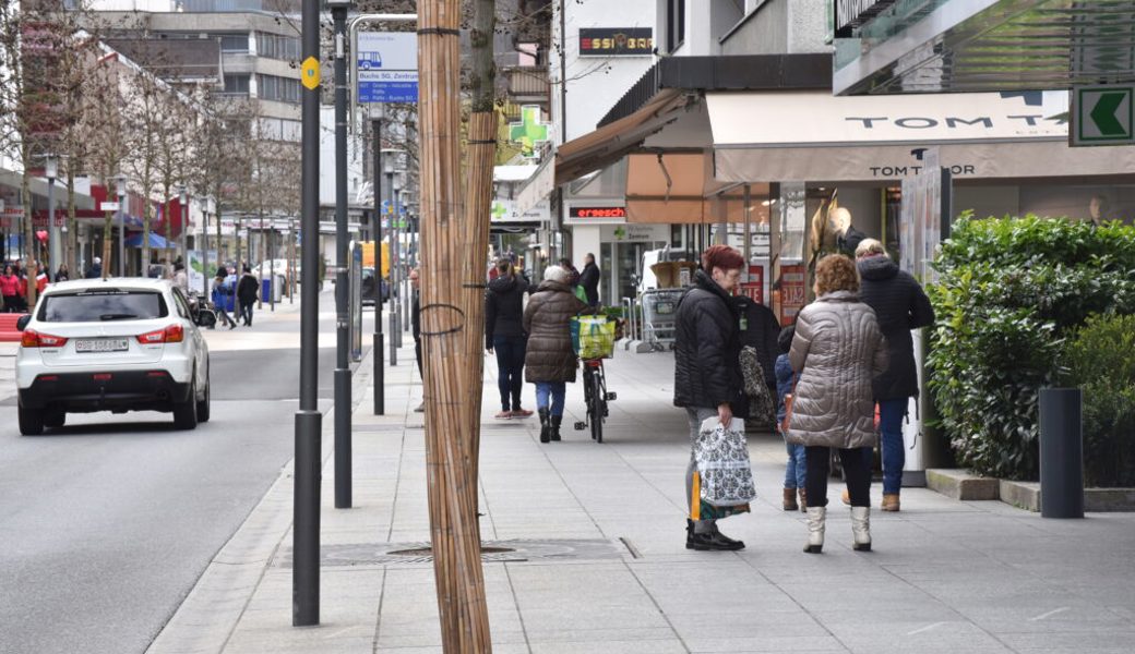  Geschäftiges Treiben am Samstag, ohne die motorisierten Verkehrsteilnehmer zu brüskieren: So stellt sich das Ressort Handel von Wirtschaft Buchs den Buchser Samstig im Idealfall vor. 