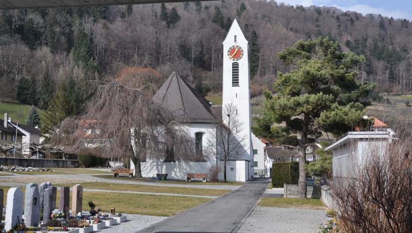 Bei schlechter Witterung findet der Jubiläumsanlass in der Kirche Azmoos statt.