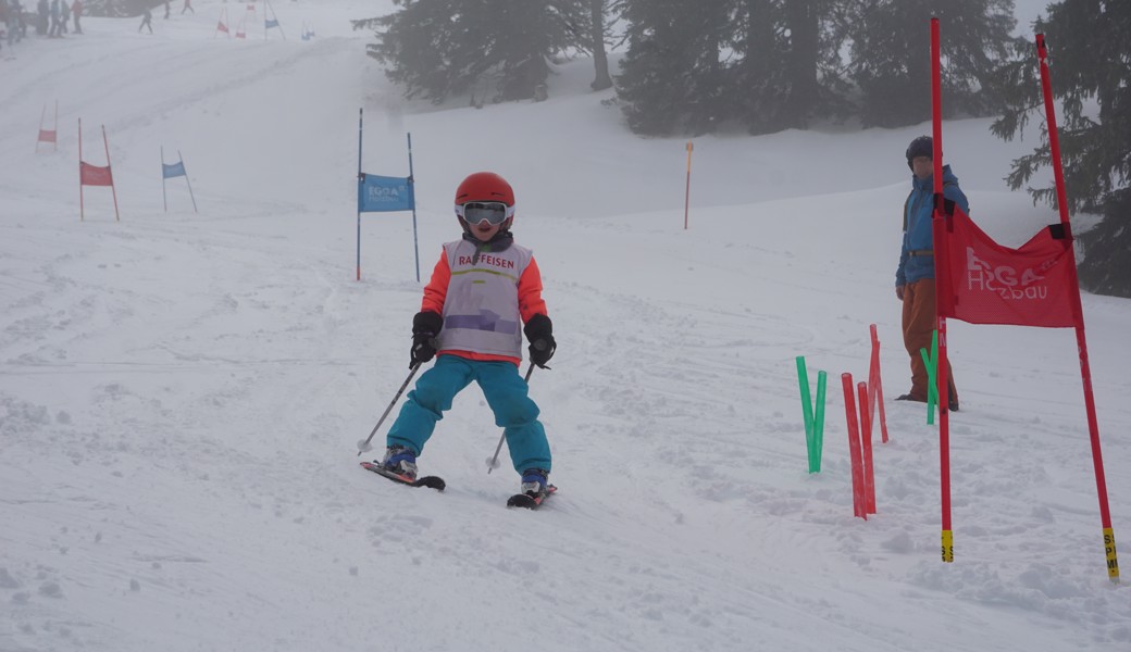 Kniffliger Riesenslalom am Wildhauser Schülerskirennen