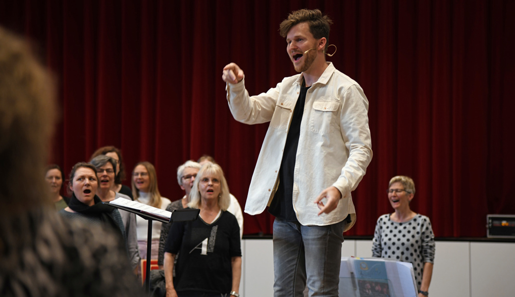  Simon Griesinger leitet den Chor «Gospel im Werdenberg» seit dem Jahr 2014. 