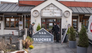 Die Schilder weichen: Ein Stück «Taucher» bleibt