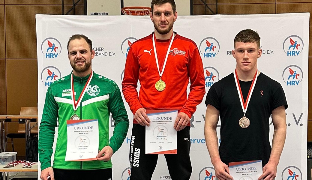 Andreas Vetsch (Mitte) vom RC Oberriet-Grabs machte im Halbfinal und im Final einen Rückstand wett und sicherte sich Gold.