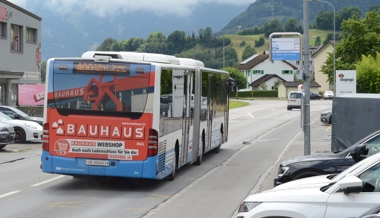 Haltekanten an Bushaltestellen sind selten hoch genug