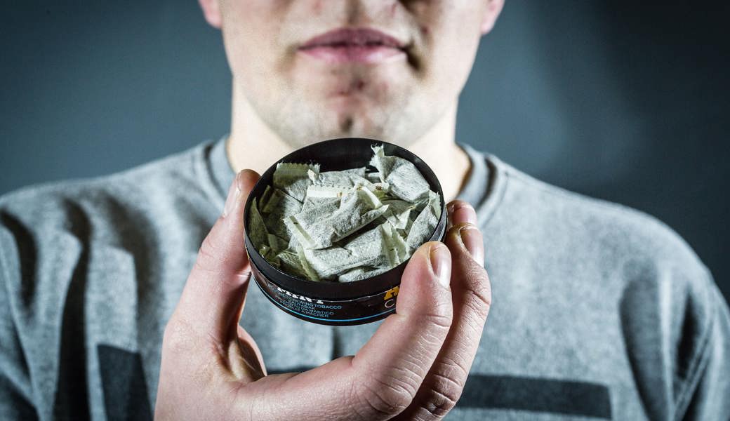 Der Snus-Konsum steigt in der Schweiz seit Jahren. 