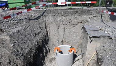 Arbeiter stürzte in Schaan in eine Grube und zog sich unbestimmte Verletzungen zu