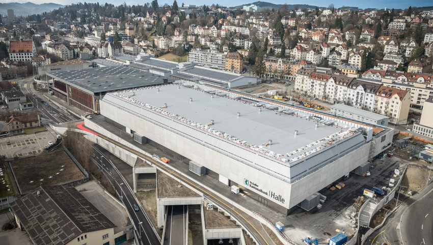 Die St. Galler Kantonalbank-Halle auf dem Olmaareal.