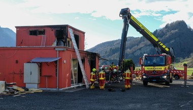 Die Aufräumarbeiten waren am Mittwoch in vollem Gang.