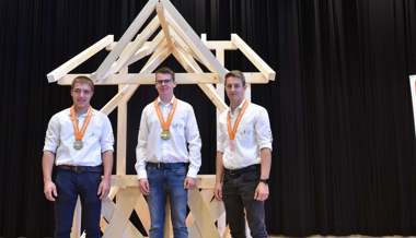 «Von Ihnen ist sicher niemand auf dem Holzweg»: Wie Regierungsrat Beat Tinner die WorldSkills-Teilnehmer beehrte