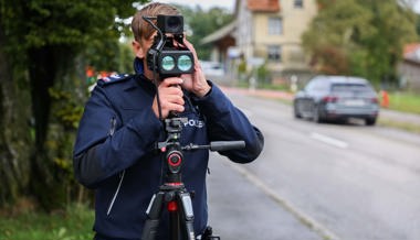 Ohne Führerschein mit 120 durch Sargans: Töffraser geht jetzt zu Fuss