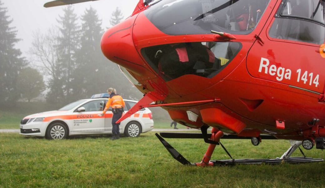  Nach der Erstversorgung vor Ort wurde der Verletzte mit der Rega ins Spital geflogen. 