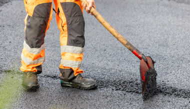 Neuer Deckbelag sorgt für weniger Lärm auf der Hauptstrasse