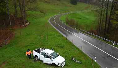 Mit einem gestohlenen Auto einen Selbstunfall verursacht