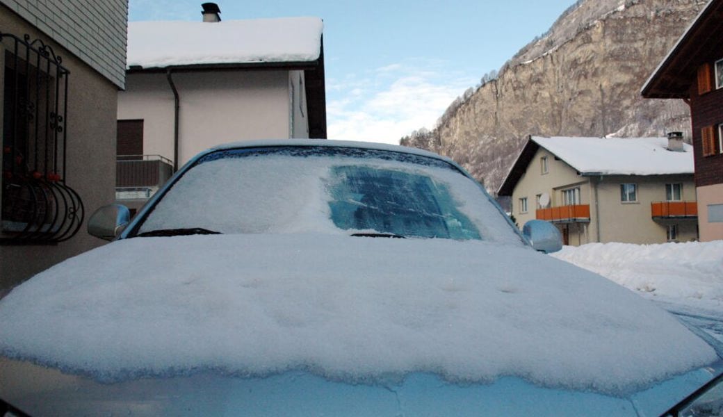  In Alt St. Johann waren zwei Autofahrer mit noch vereisten Frontscheiben unterwegs. 