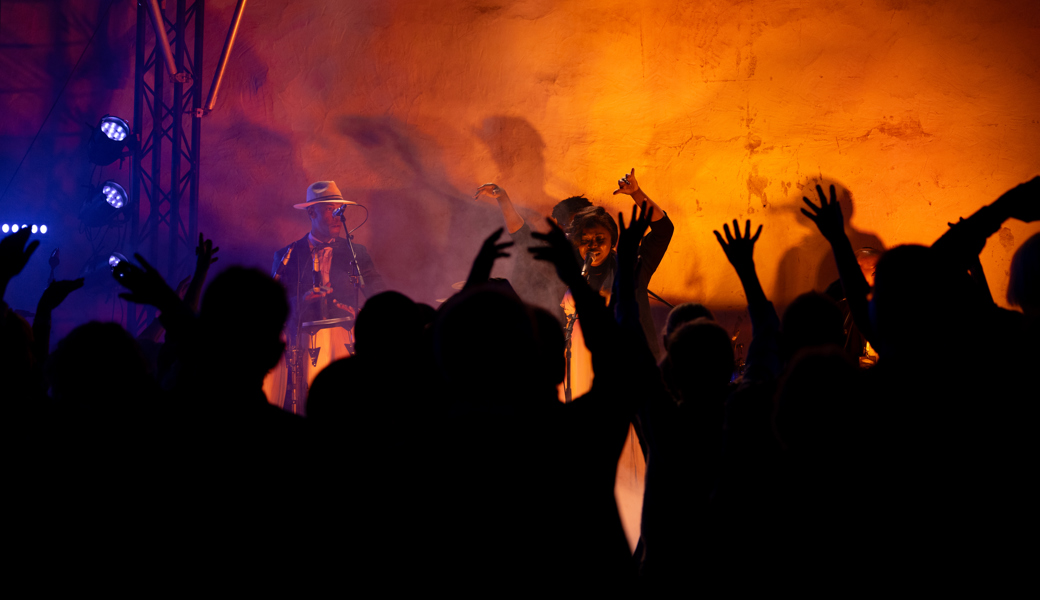 Salsa im Schlosshof: Zum Grande Finale der Mediale wurde getanzt