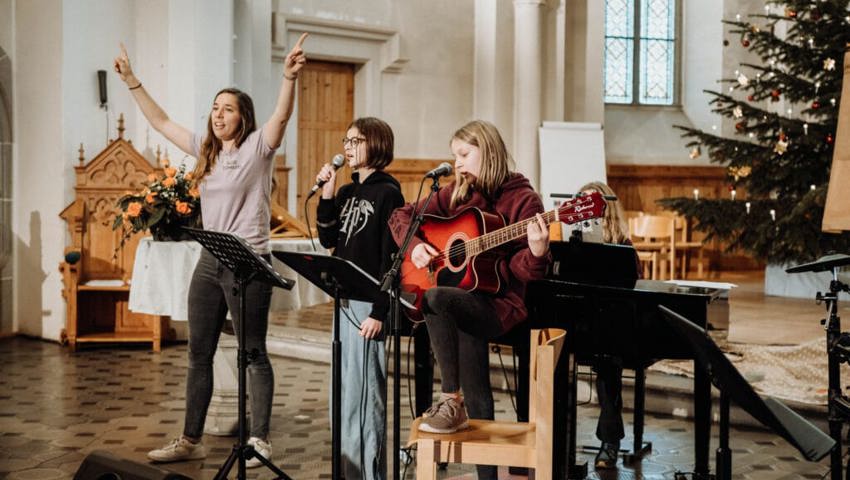  Die Youngsters-Band bestand ihren Einsatz mit Bravour. 