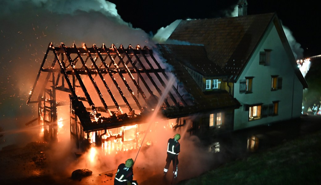 Scheune wurde Raub der Flammen