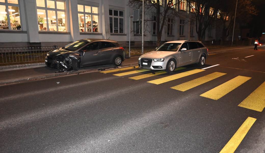 Der 47-Jährige bemerkte das Abbremsen des Autos zu spät.