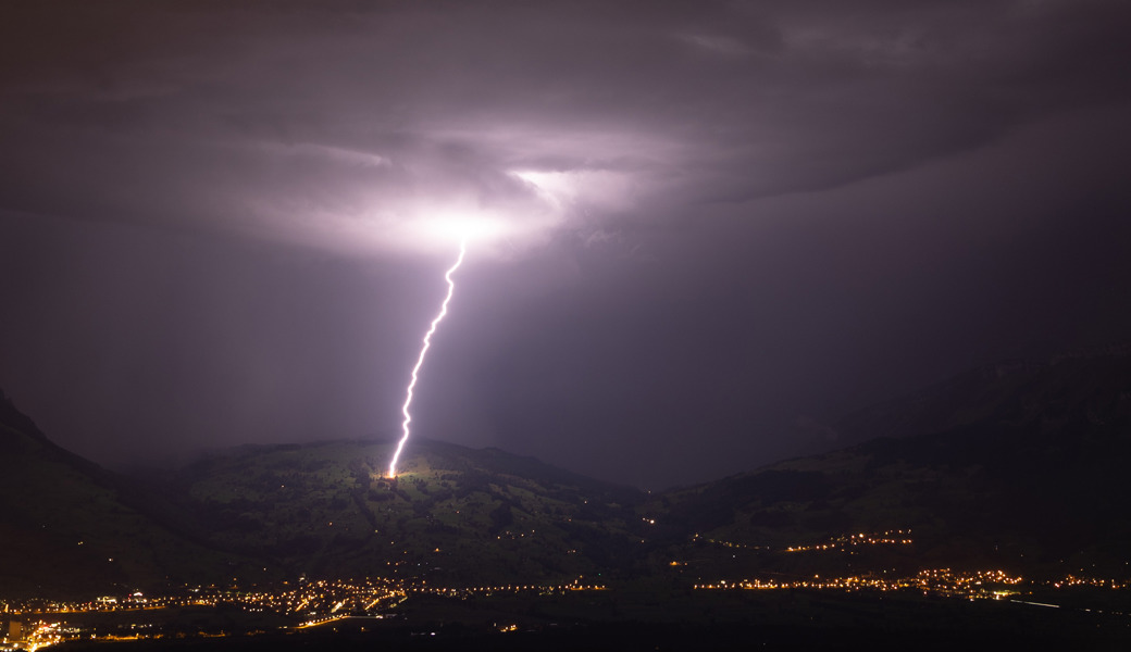 Gewitter im Januar: Meteorologischer Schneepflug liess es krachen