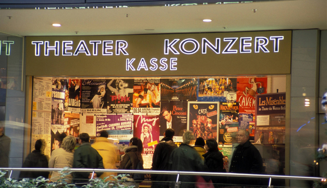 Jedes Wochenende ins Theater oder Konzert? Das können sich nicht alle Menschen leisten.