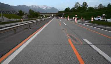 Töfffahrer fuhr nur auf dem Hinterrad und stürzte