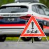 Velofahrer auf Kreuzung mit Auto zusammengestossen: verletzt