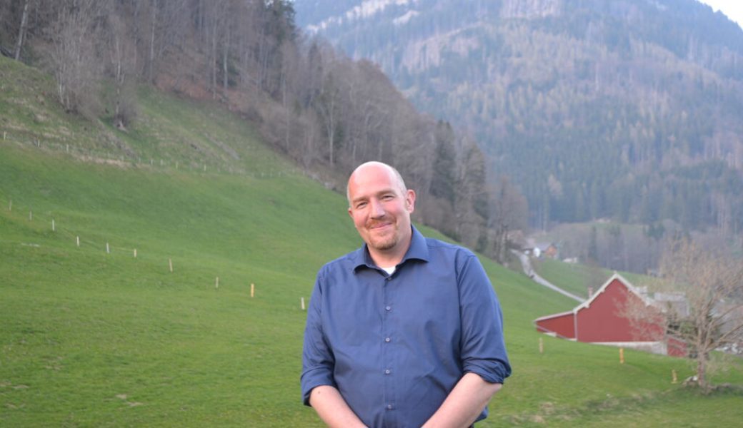  Stephan Vogt, Initiant der privaten Messstation auf der Alp Hintergräppelen. 