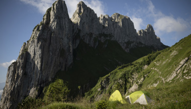 Wildcampen boomt - die Bergidylle leidet unter der Zeltbelagerung