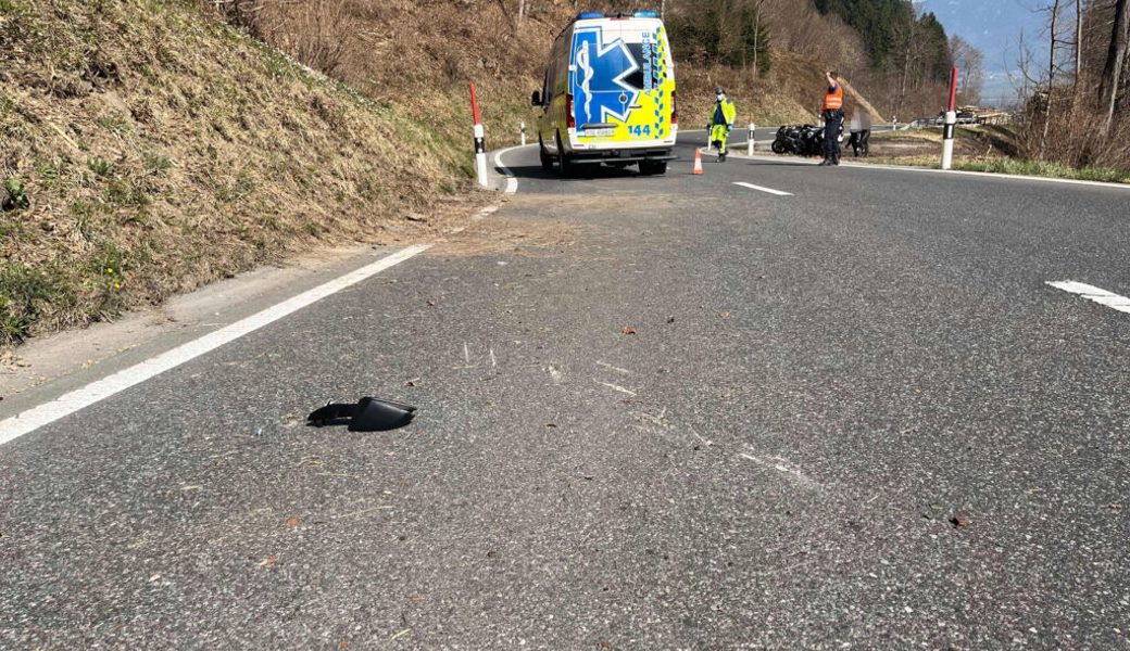  Der Verletzte wurde mit der Rettung ins Spital gebracht. 