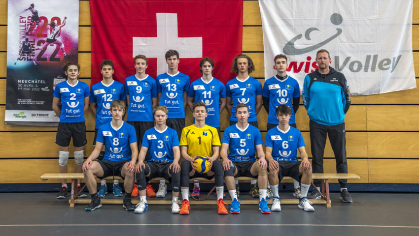  Das U18-Team von TSV Jona, mit Libero Elias Auer (vorne in der Mitte), will im Turnier «Final Four» den Schweizer Meistertitel holen. 