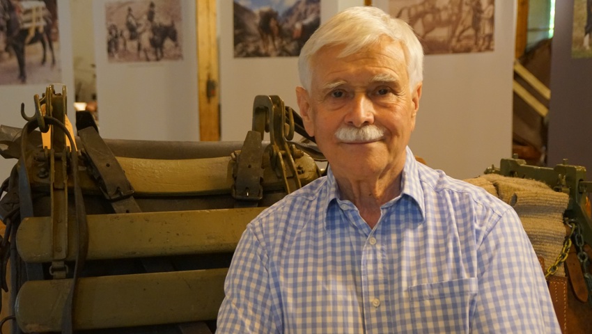 Referent Dr. Hanspeter Meier, ehemaliger Tierarzt an der Pferdeklinik der Uni Bern.