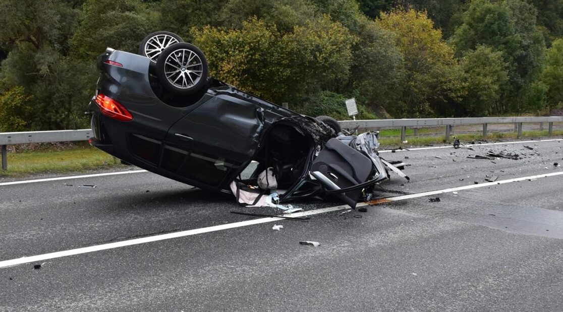 Zwei Verletzte Bei Heftigem Unfall In Schiers Mit Drei Beteiligten ...