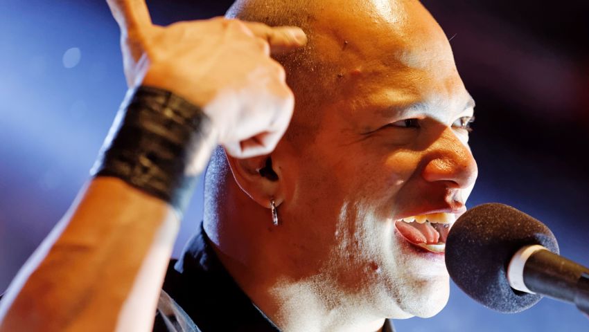 Danko Jones wird gemäss dem Quellrock-Veranstalter den Burghügel zum Beben bringen