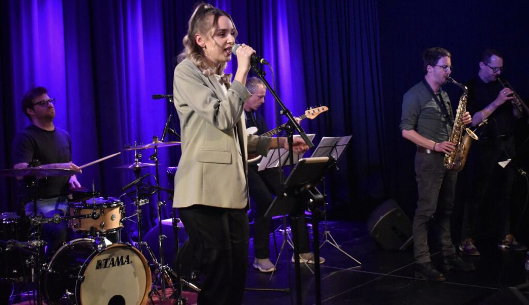  Die Band Stormy Silence meldet sich zurück und erst noch vor ausverkauftem Haus. 