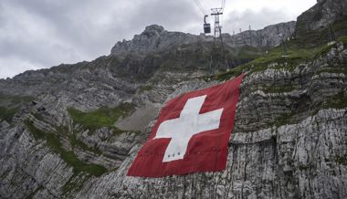 Schweizerfahne soll diese Woche wieder an die Säntiswand