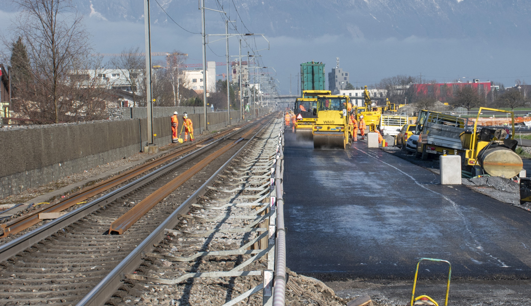 Im September müssen für Bauarbeiten gewisse Streckenabschnitte der Bahn gesperrt werden. Es verkehren deshalb Busse statt Züge.