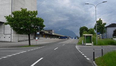 Zusammenstoss mit Linienbus: 62-jähriger Velofahrer verletzt