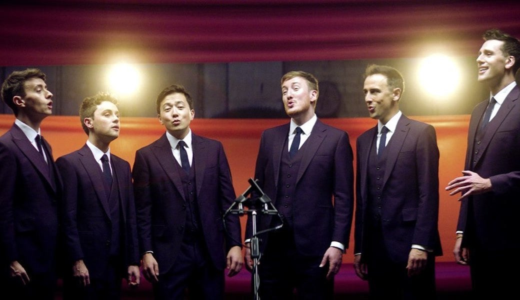 Mit dem Charme von Collegestudenten reisen sie um die Welt: Patrick Dunachie, Edward Button, Julian Gregory, Christopher Bruerton, Nick Ashby und Jonathan Howard (v.l.) alias The King's Singers. 