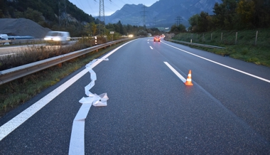 Wegen Plastikfolie: Auffahrunfall mit neun Autos