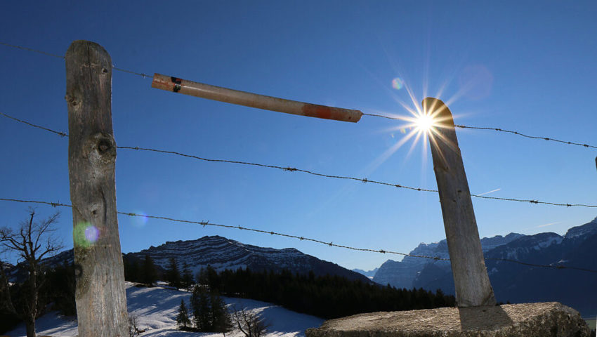  Ist ein Stacheldraht maximal 15 Meter entfernt eines Wanderweges, wird der Rückbau unterstützt. 