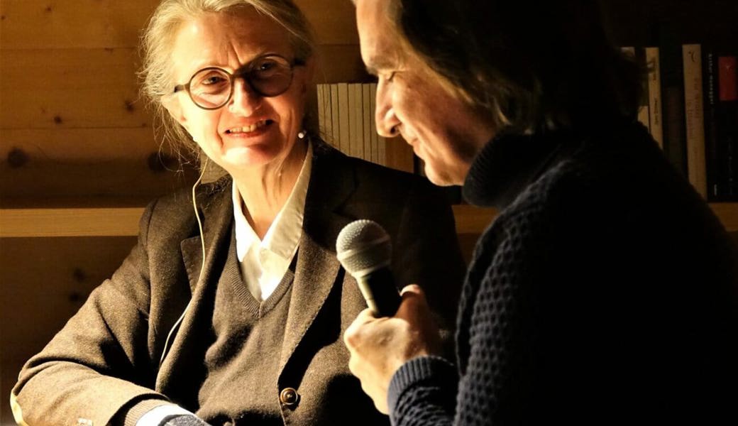  Melitta Breznik gab im Gespräch mit Andreas Schäfer Einblick in ihre Gefühlswelt beim Schreiben des Buches. 